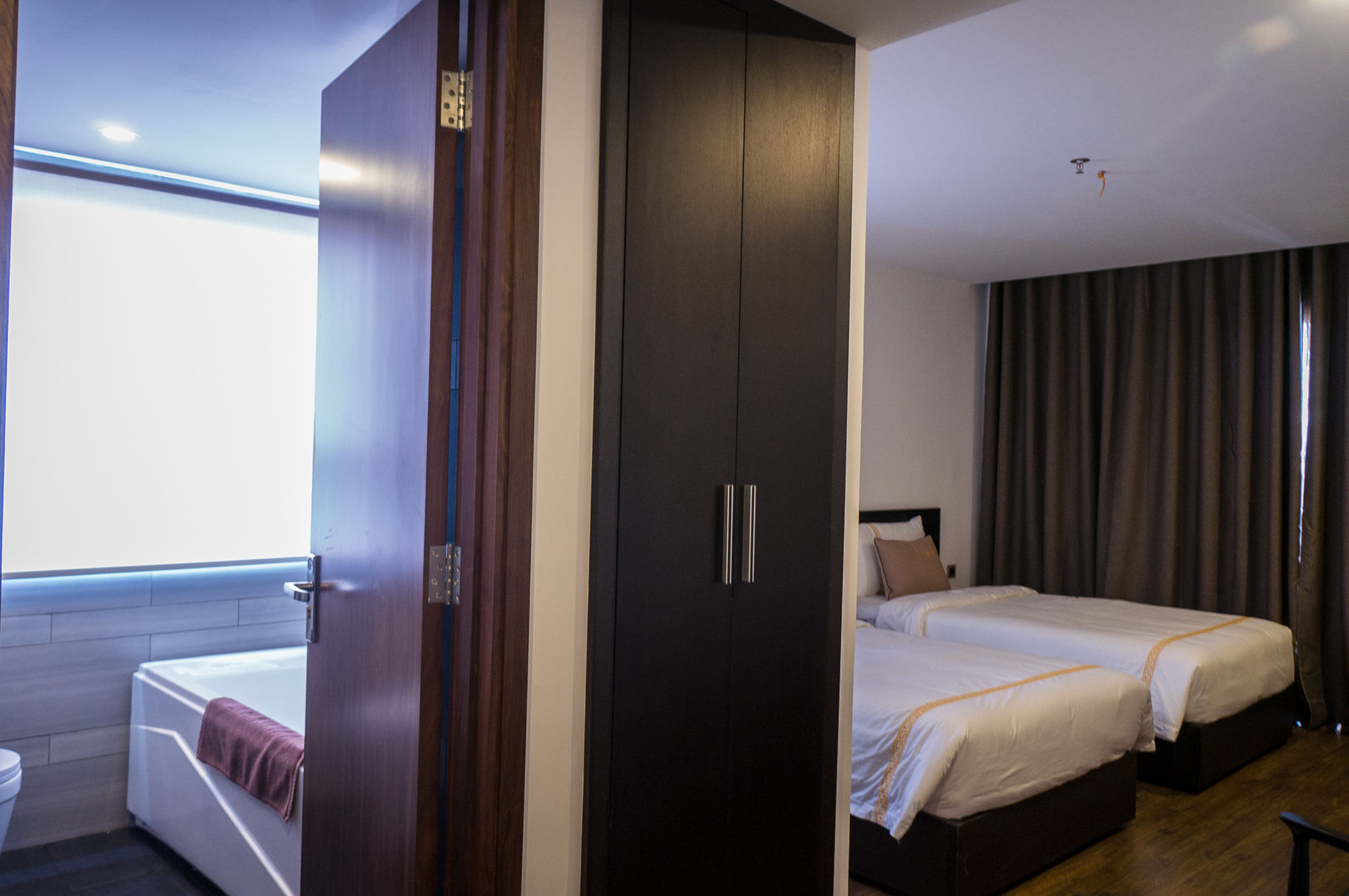 Hotel Meriton